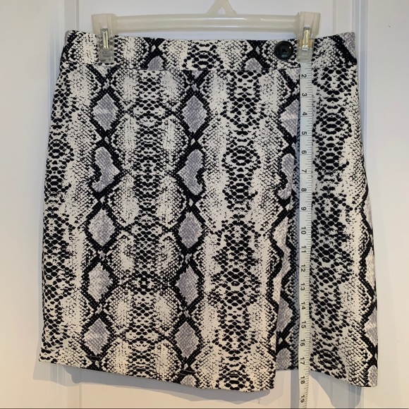 Snakeskin Print Wrap Skirt - Picture 7 of 9